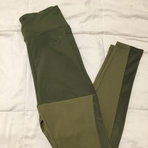 Nikki Blackketter gymshark V2 leggings